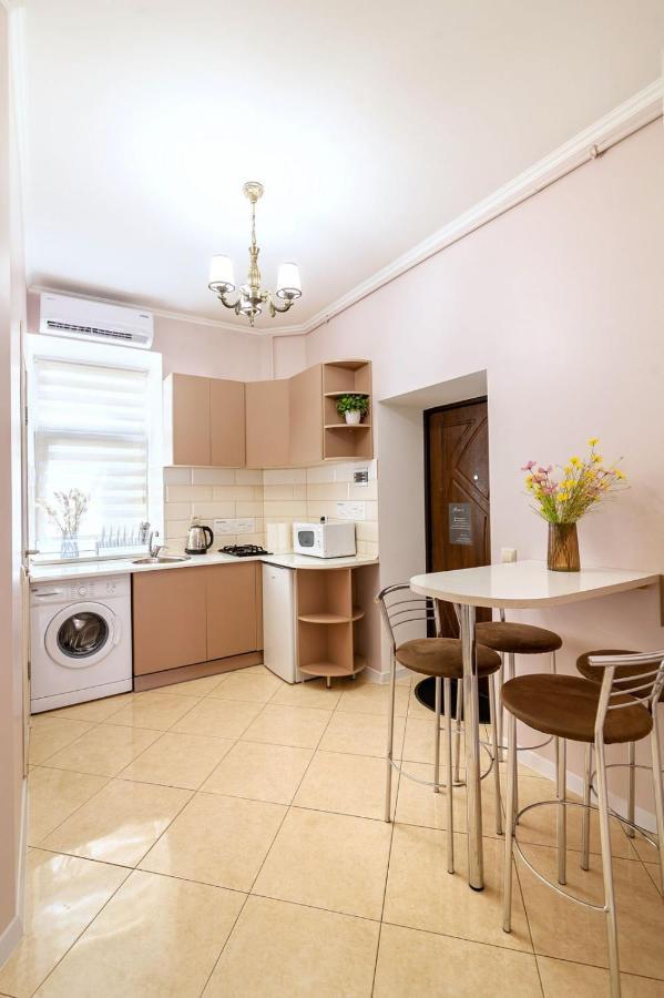 Avangard Magnus Apartment ลวีฟ ภายนอก รูปภาพ