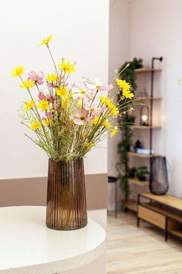Avangard Magnus Apartment ลวีฟ ภายนอก รูปภาพ